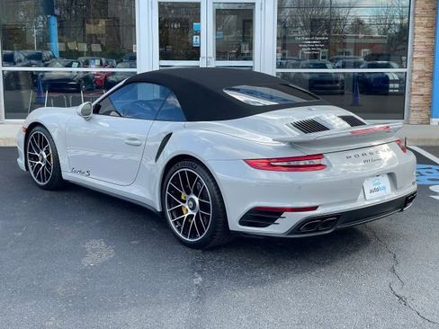 Used 2019 Porsche 911 Turbo S image 15