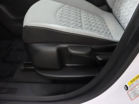 Used 2024 Chevrolet Equinox LS image 27