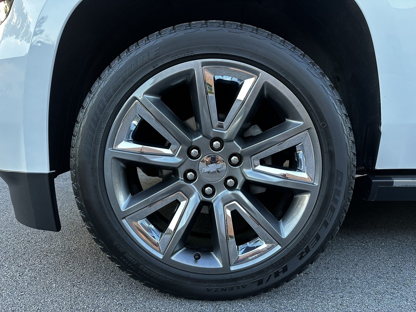 Used 2018 Chevrolet Suburban Premier AWD/4WD image 79
