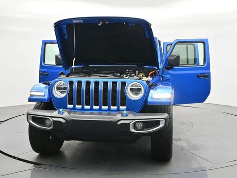 Used 2022 Jeep Wrangler Unlimited Sahara AWD/4WD image 46