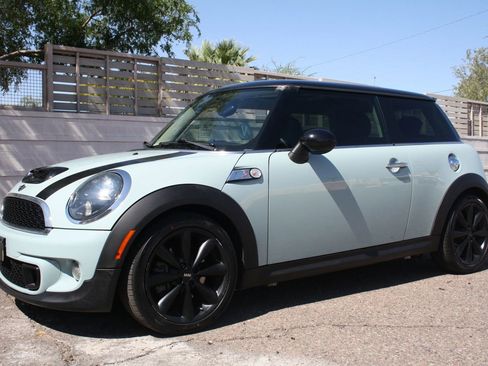 Used 2012 MINI Cooper S FWD image 17