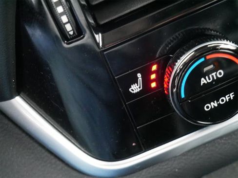 Certified 2023 Nissan Rogue SL w/ SL Premium Package image 19