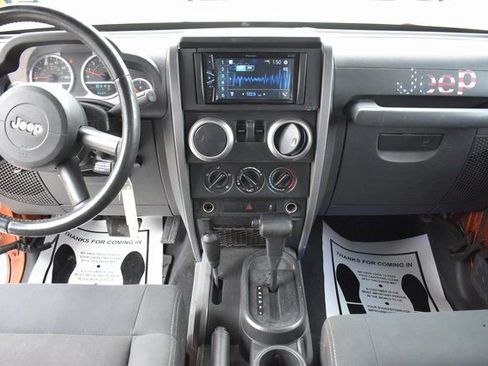 Used 2010 Jeep Wrangler Mountain image 18