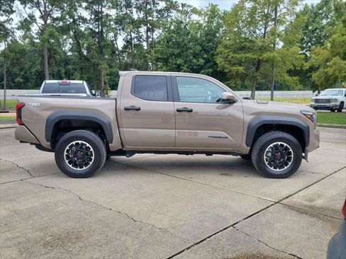 Certified 2026 Toyota Tacoma TRD Off-Road w/ TRD Off Road Upgrade Package AWD/4WD image 9