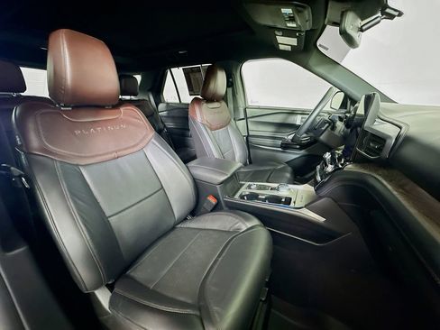 Used 2021 Ford Explorer Platinum w/ Equipment Group 601A image 12