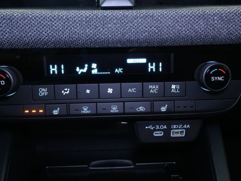 Used 2026 Subaru Outback Premium image 35