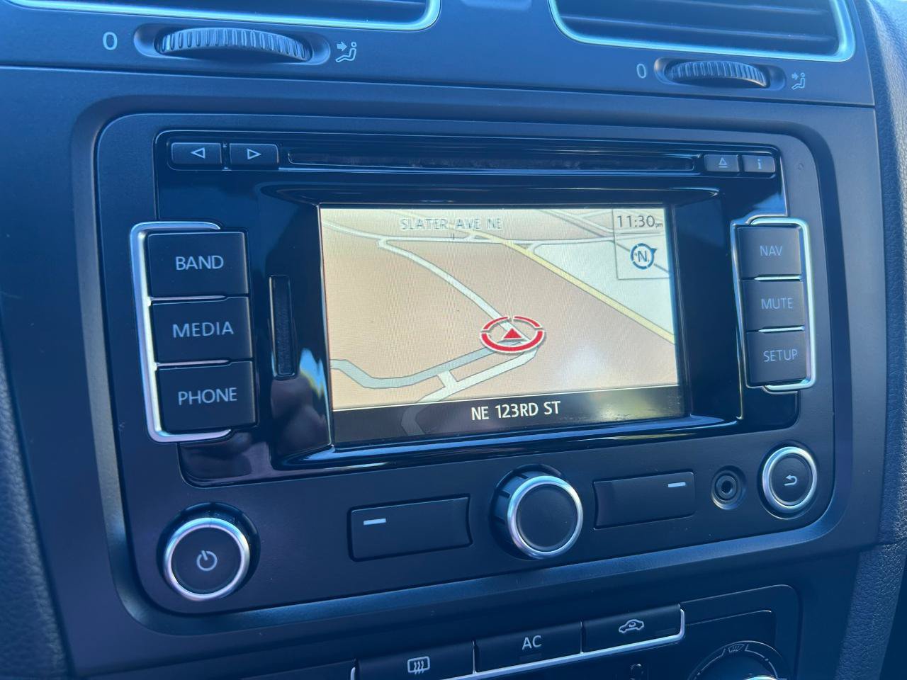 Used 2012 Volkswagen GTI Autobahn FWD image 18