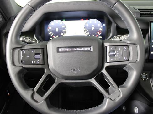 Used 2023 Land Rover Defender 110 75th Limited Edition image 17