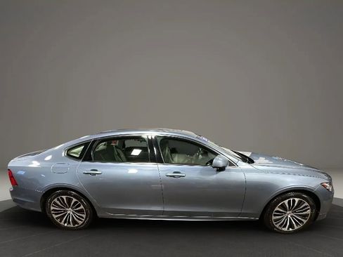 Used 2020 Volvo S90 T6 Momentum image 6