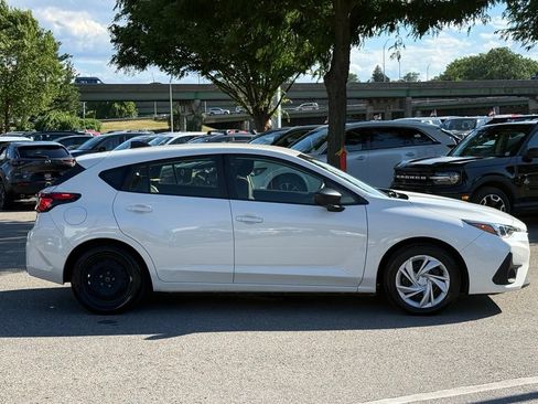 Certified 2024 Subaru Impreza 2.0i AWD/4WD image 10