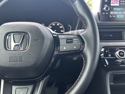 Certified 2025 Honda Pilot TrailSport image 19