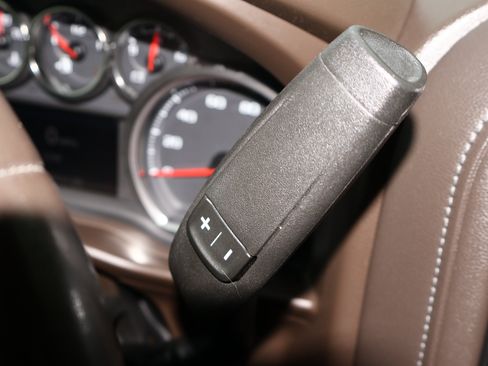 Used 2022 Chevrolet Silverado 1500 RST AWD/4WD image 16