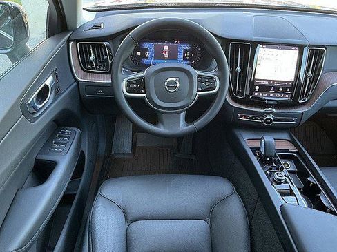 Certified 2023 Volvo XC60 B5 Plus w/ Climate Package AWD/4WD image 5