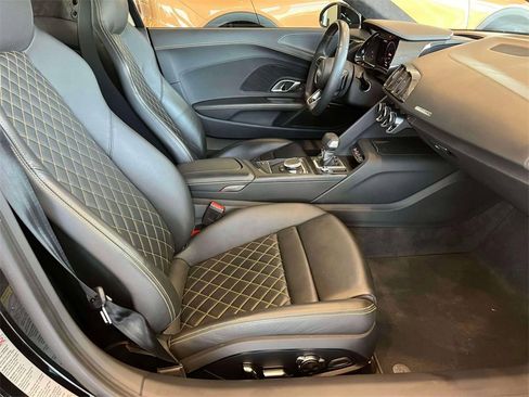 Used 2020 Audi R8 V10 image 17
