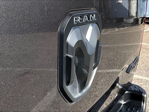 Used 2021 RAM 1500 Laramie AWD/4WD image 33