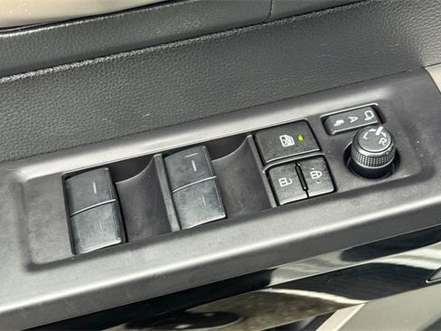 Used 2023 Toyota Tundra Limited image 12