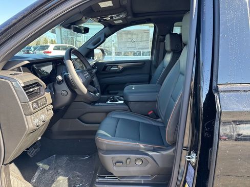 New 2026 GMC Yukon AT4 w/ AT4 Premium Plus Package image 9