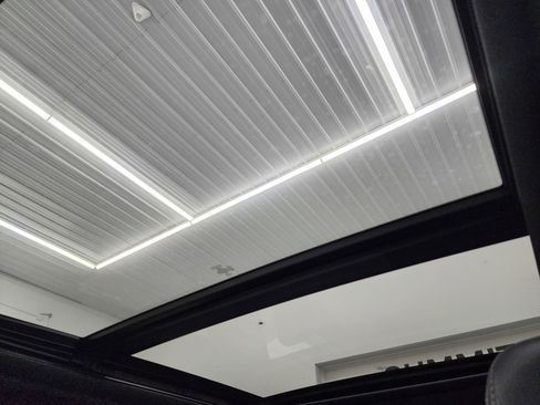 Used 2022 Ford F350 Lariat w/ Tremor Off-Road Package image 14