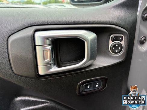 Used 2018 Jeep Wrangler Rubicon w/ LED Lighting Group AWD/4WD image 26