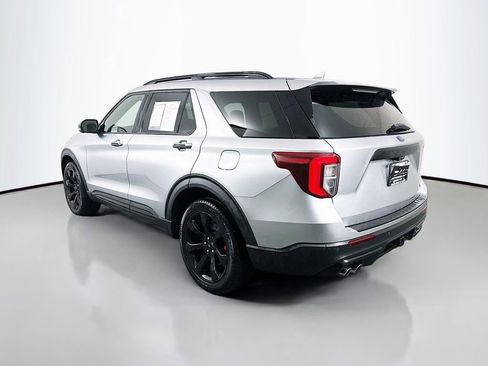Used 2020 Ford Explorer ST w/ ST Street Pack image 5