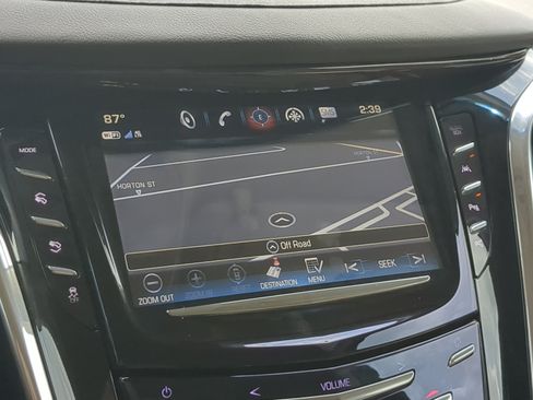 Used 2017 Cadillac Escalade ESV Luxury RWD image 20