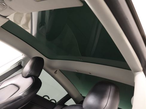 Used 2019 Tesla Model 3 Standard Range RWD image 13