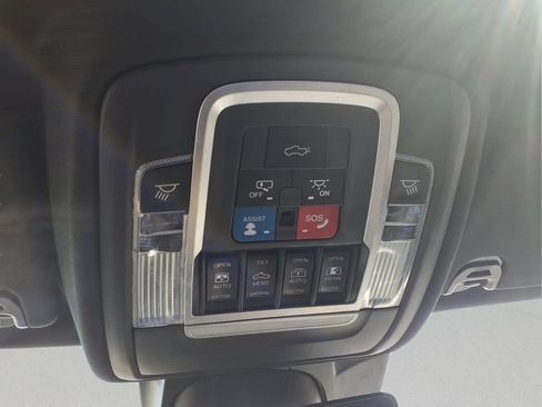 Used 2019 RAM 1500 Limited AWD/4WD image 14