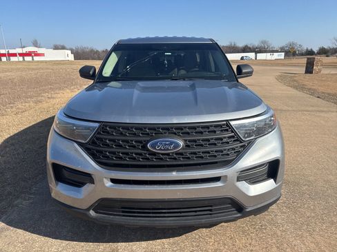 Used 2020 Ford Explorer 2WD image 2