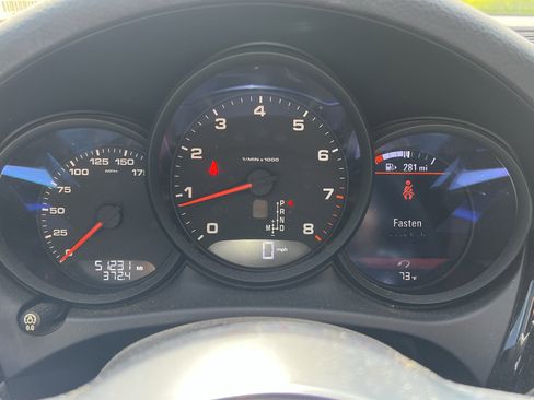 Used 2019 Porsche Macan image 21