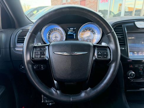 Used 2013 Chrysler 300 S image 22