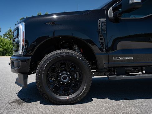 New 2026 Ford F350 Lariat w/ Black Appearance Package AWD/4WD image 11