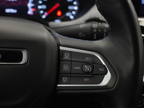 Certified 2022 Jeep Compass Latitude w/ Convenience Group AWD/4WD image 38