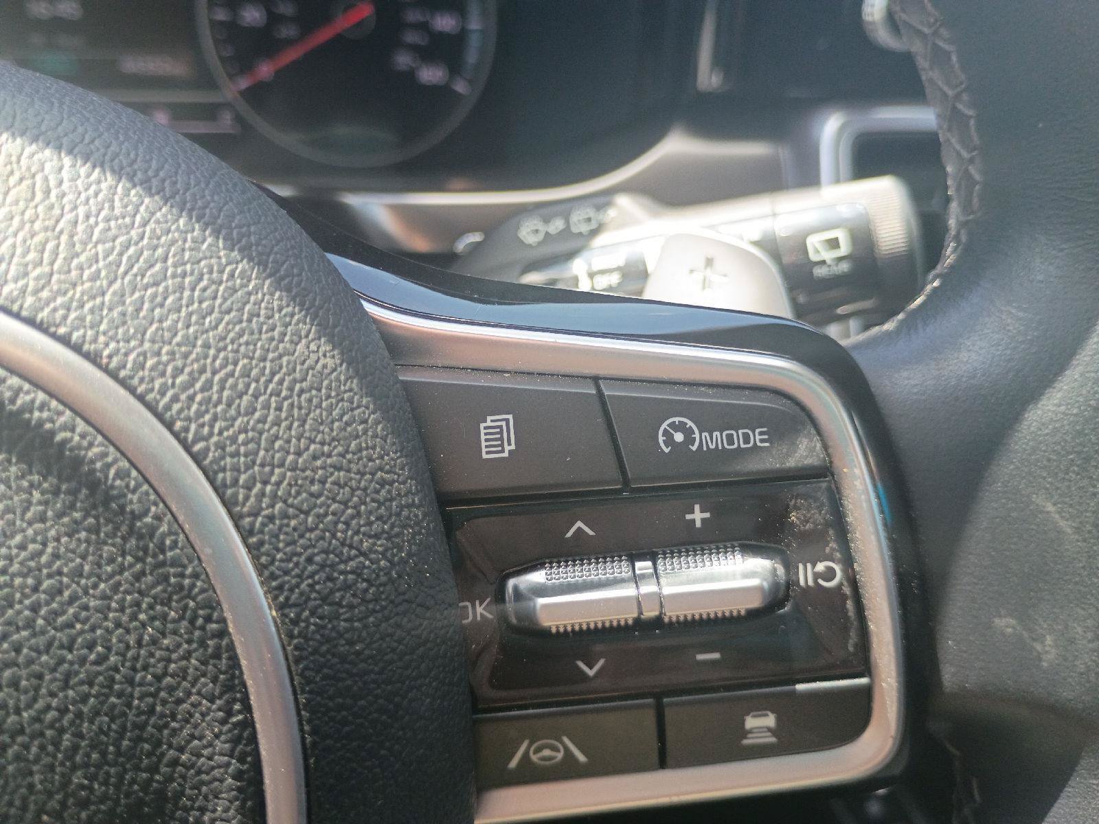 Used 2022 Kia Sorento EX AWD/4WD image 25