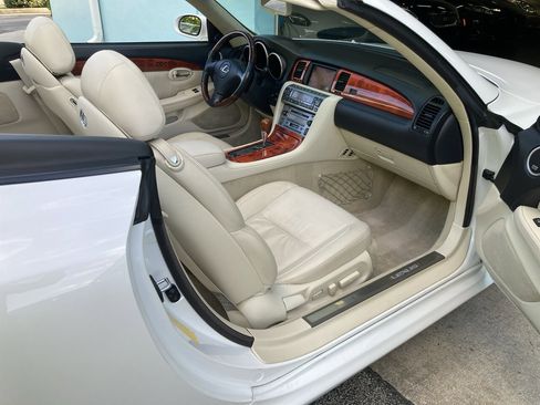 Used 2007 Lexus SC 430 Convertible RWD image 17