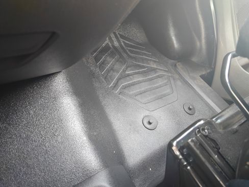 Used 2024 Ford Transit 350 XLT image 22