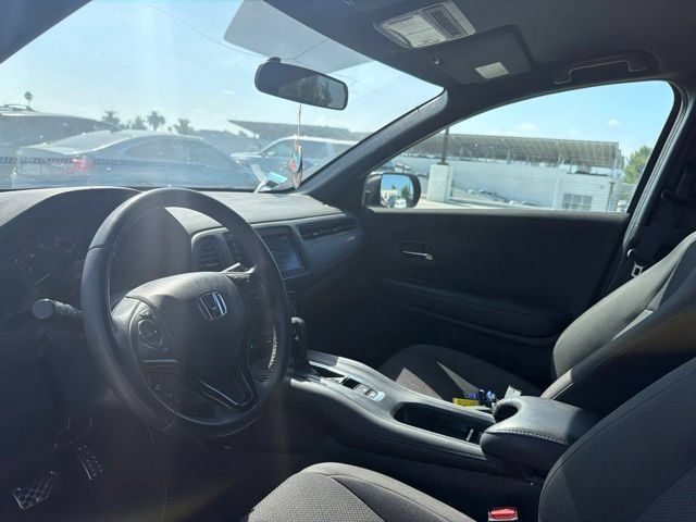 Used 2022 Honda HR-V Sport image 3