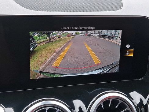 Certified 2023 Mercedes-Benz GLB 250 4MATIC image 15