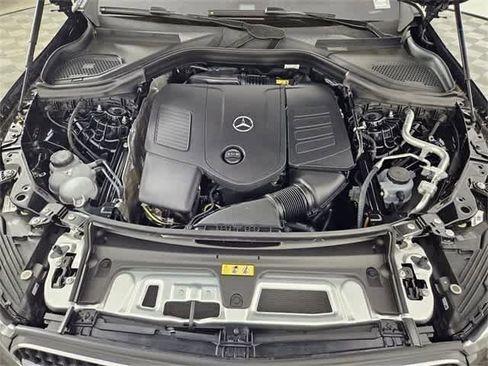Used 2025 Mercedes-Benz GLC 300 4MATIC image 14