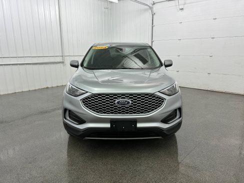 Used 2023 Ford Edge SEL AWD/4WD image 16