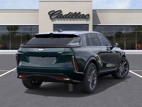New 2026 Cadillac Lyriq V image 4