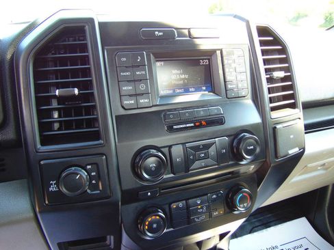 Used 2017 Ford F150 XL w/ Equipment Group 101A Mid AWD/4WD image 16