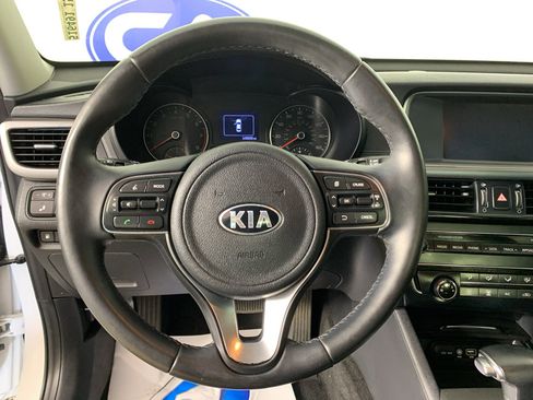 Used 2018 Kia Optima S image 22
