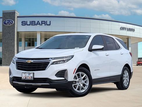 Used 2023 Chevrolet Equinox LT image 1