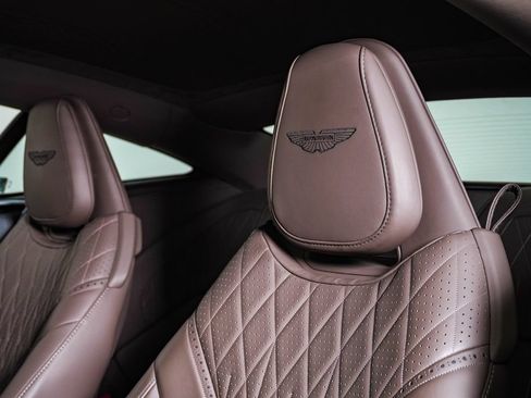 Used 2024 Aston Martin DB12 Coupe RWD image 21