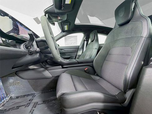 New 2025 Porsche Taycan image 5