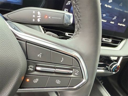 Used 2026 Chevrolet Equinox LT image 17