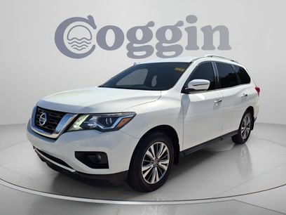 Used 2020 Nissan Pathfinder SV