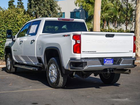 Used 2024 Chevrolet Silverado 2500 LTZ AWD/4WD image 4