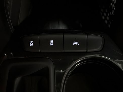 Used 2023 Chevrolet TrailBlazer LS image 30