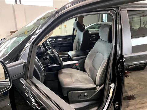 Used 2019 RAM 1500 Big Horn image 10